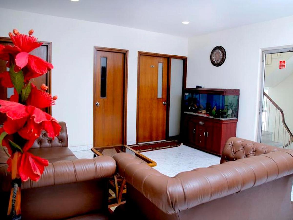 Maplewood Guest House, Neeti Bagh, New Delhiit Is A Boutiqu Guest House - Room 5 Kültér fotó