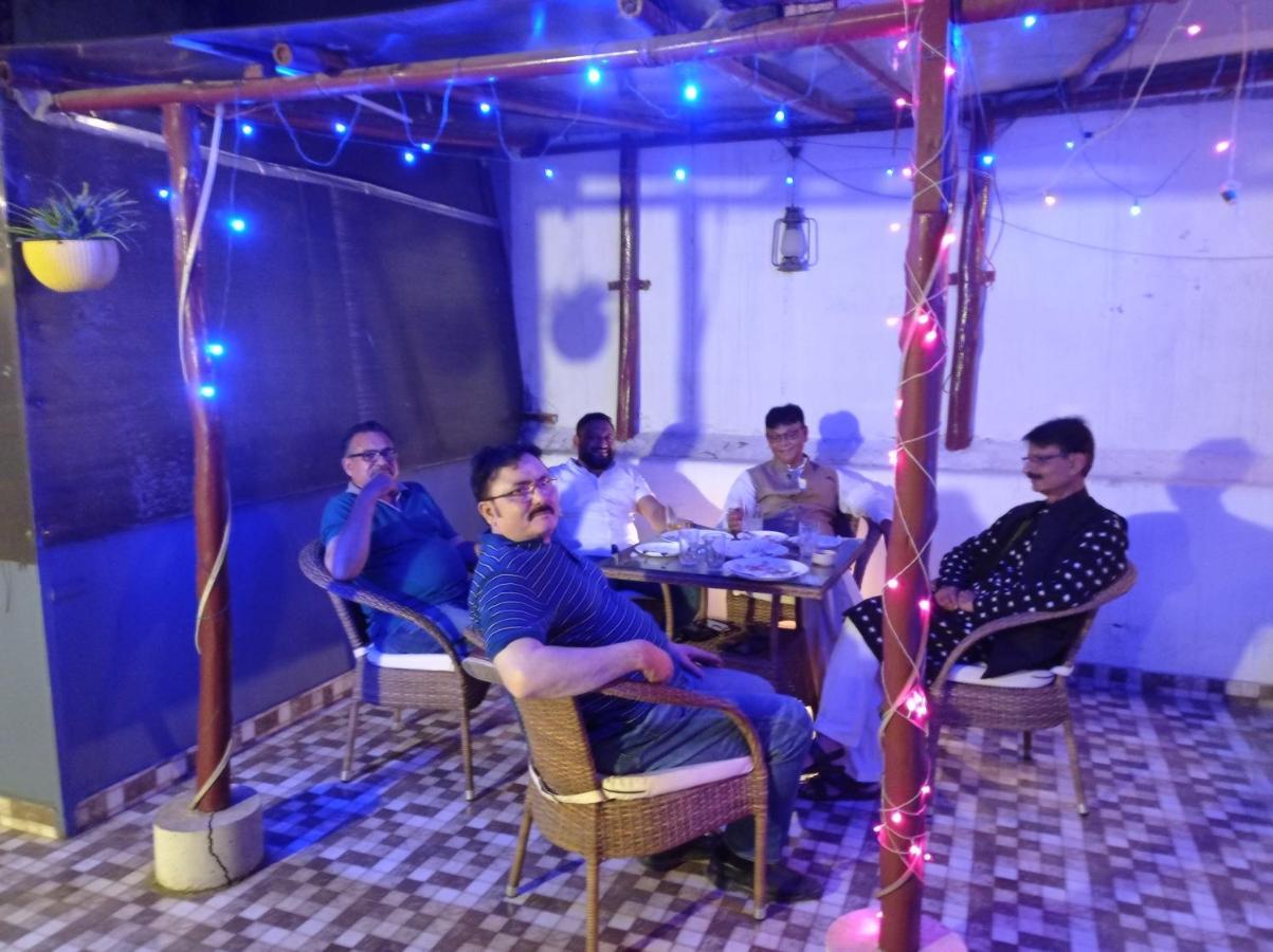 Maplewood Guest House, Neeti Bagh, New Delhiit Is A Boutiqu Guest House - Room 5 Kültér fotó