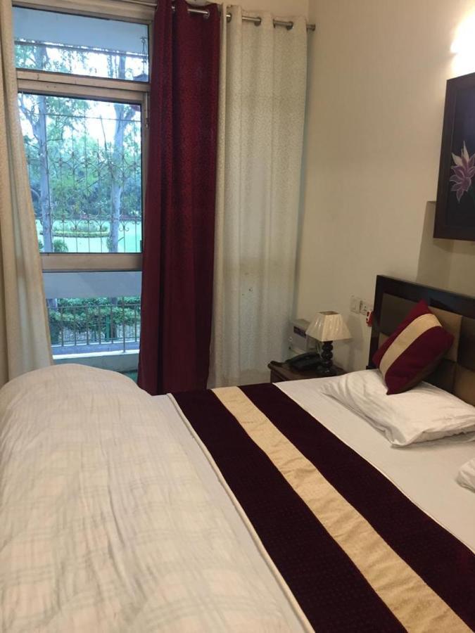 Maplewood Guest House, Neeti Bagh, New Delhiit Is A Boutiqu Guest House - Room 5 Kültér fotó