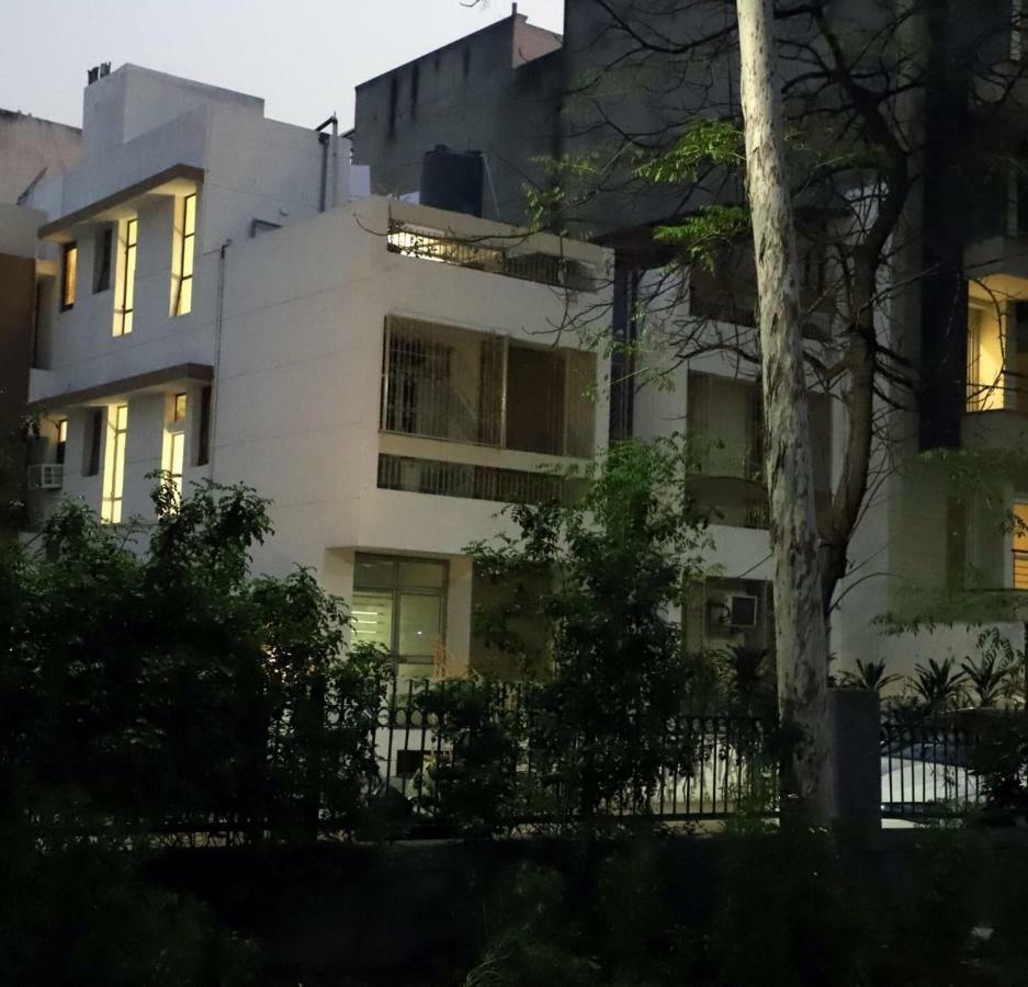 Maplewood Guest House, Neeti Bagh, New Delhiit Is A Boutiqu Guest House - Room 5 Kültér fotó