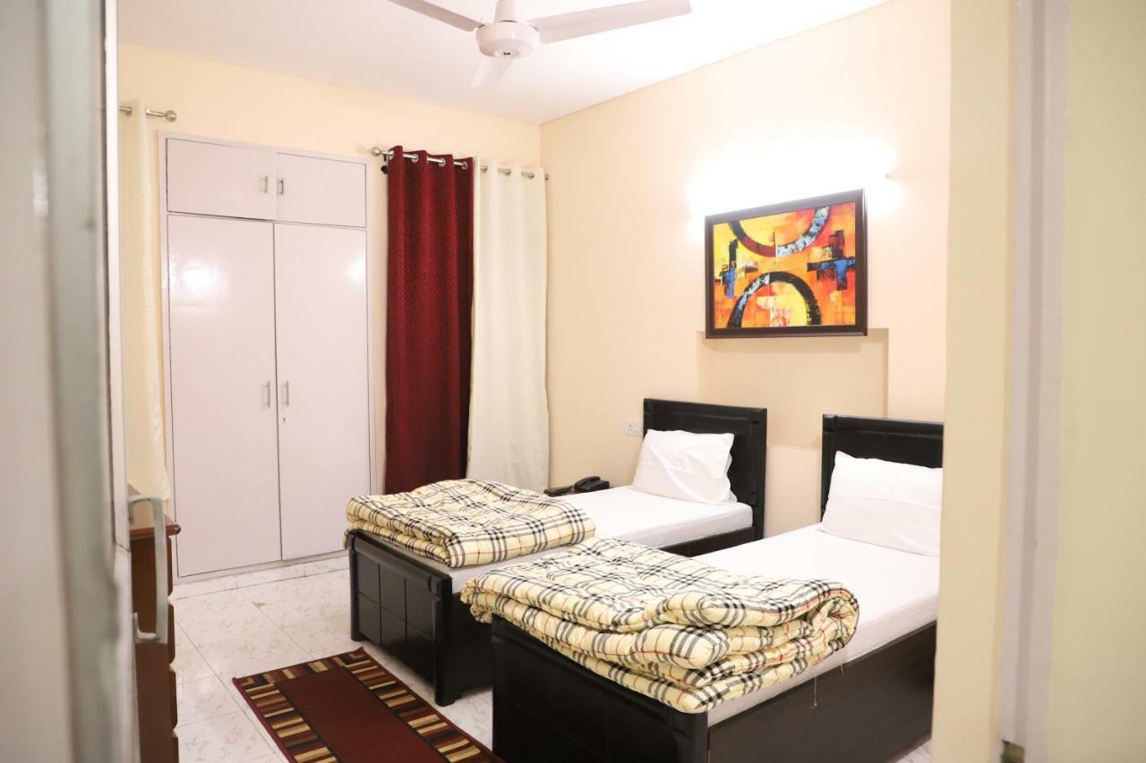 Maplewood Guest House, Neeti Bagh, New Delhiit Is A Boutiqu Guest House - Room 5 Kültér fotó