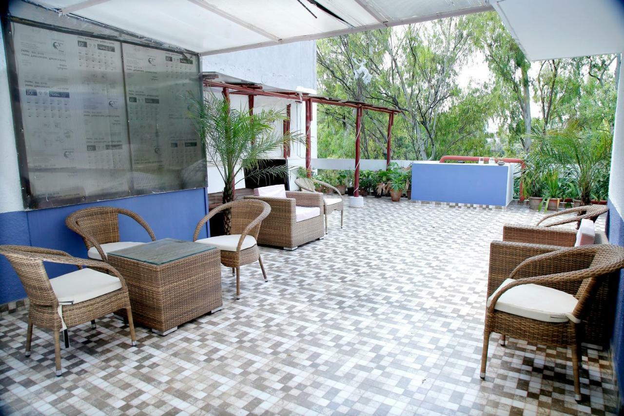 Maplewood Guest House, Neeti Bagh, New Delhiit Is A Boutiqu Guest House - Room 5 Kültér fotó