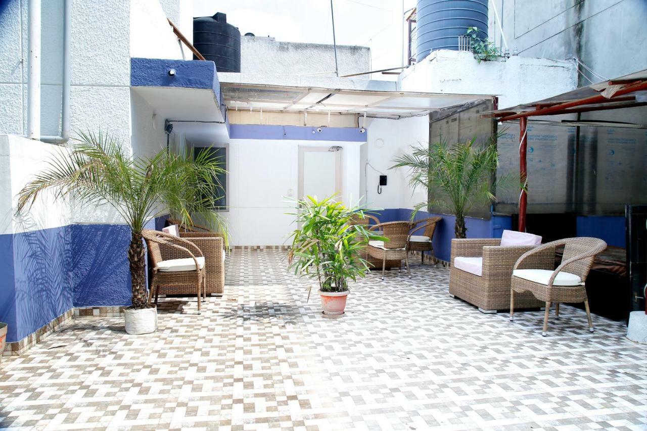 Maplewood Guest House, Neeti Bagh, New Delhiit Is A Boutiqu Guest House - Room 5 Kültér fotó