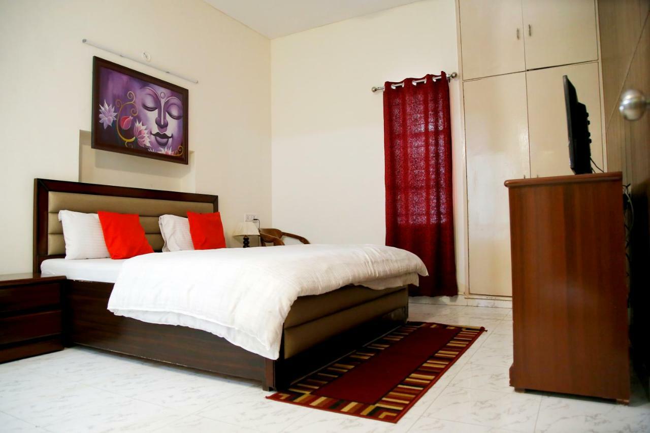 Maplewood Guest House, Neeti Bagh, New Delhiit Is A Boutiqu Guest House - Room 5 Kültér fotó