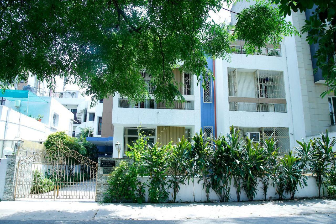 Maplewood Guest House, Neeti Bagh, New Delhiit Is A Boutiqu Guest House - Room 5 Kültér fotó