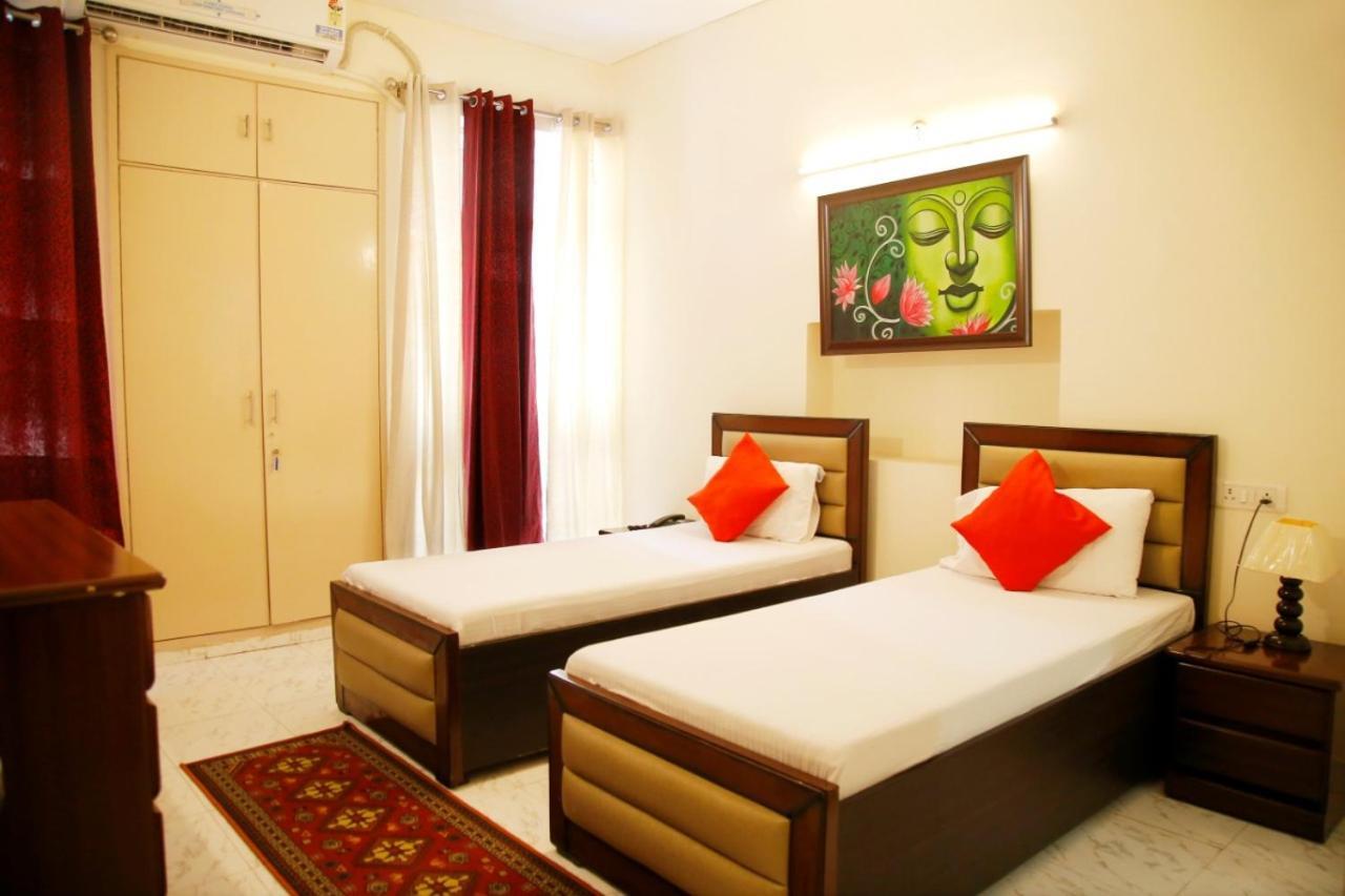 Maplewood Guest House, Neeti Bagh, New Delhiit Is A Boutiqu Guest House - Room 5 Kültér fotó